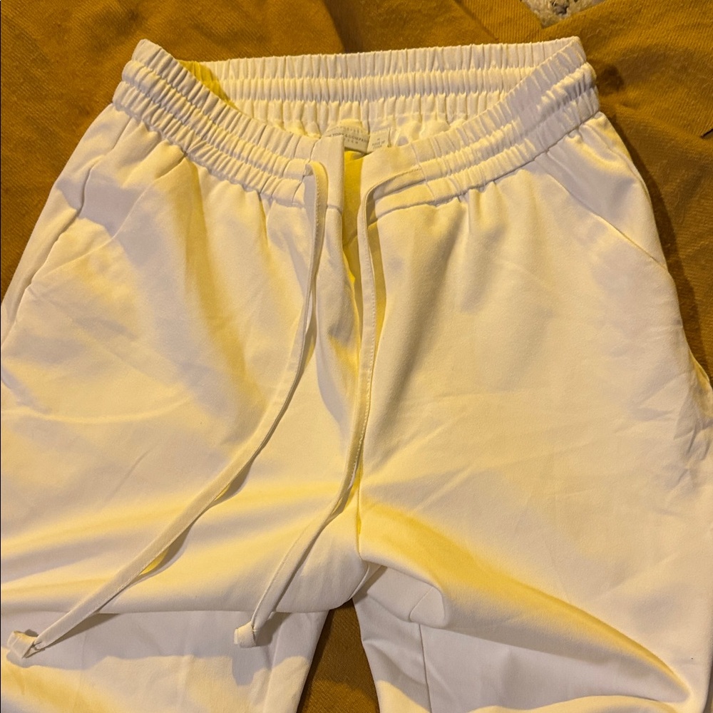 New York & Company Cream Jogger Pants